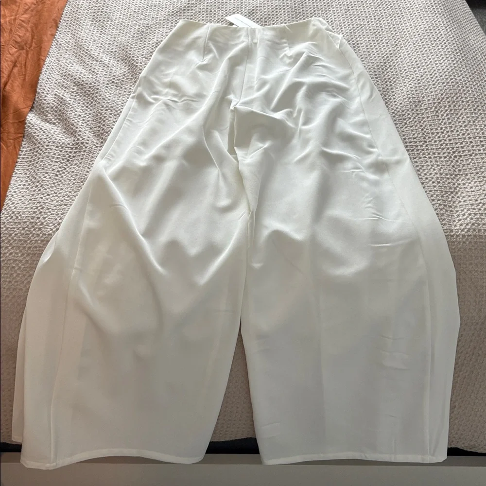 Commense Pleated High Waist Wide Leg Pants - Picture 4 of 6
